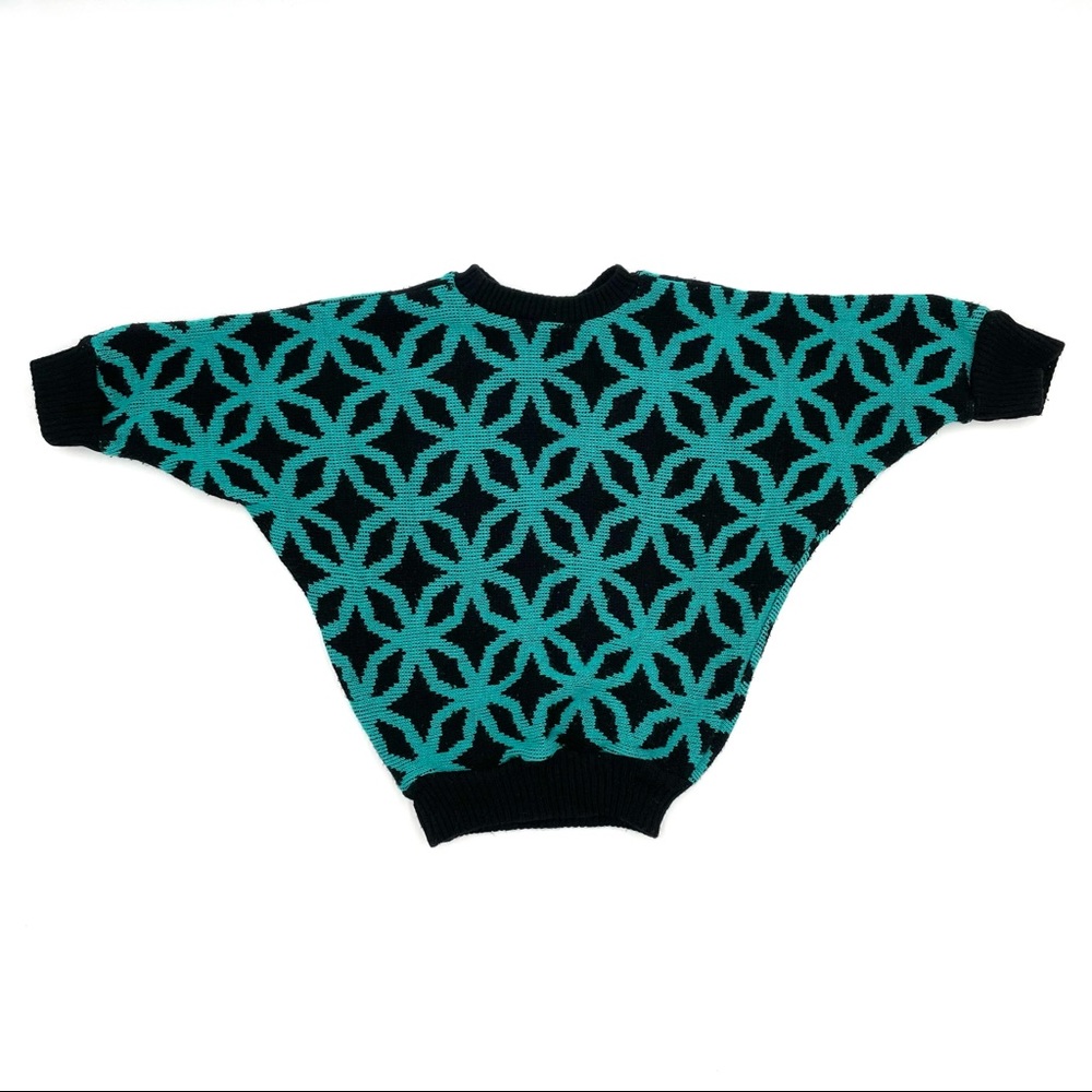 Child’s Vintage 80s Dolman Interlocking Circles Sweater‎ Teal Black Pattern